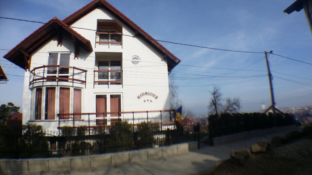 Pensiunea Riunione Брашов Экстерьер фото